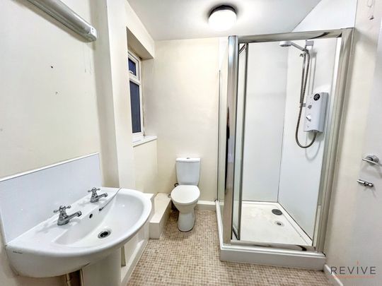 5 Bedroom Detached, 141 Whelley, Wigan - Photo 1