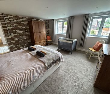 The Causeway, Mark, Highbridge, Somerset, TA9 - Photo 2