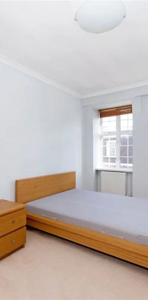 2 bedroom flat in Heathfield Terrace - Photo 1