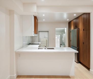 For Lease - 285 Rhodes Avenue Unit# Upper, Toronto, Ontario - Photo 6