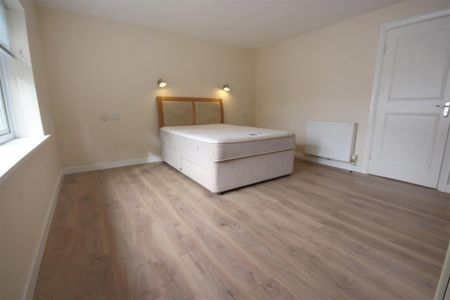 1 Bedroom Flat/Apartment To Let - Photo 3