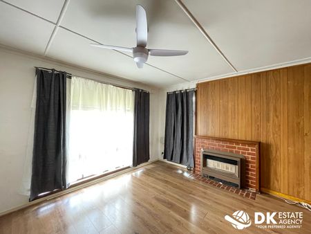 Located in the Heart of Braybrook, - Photo 2