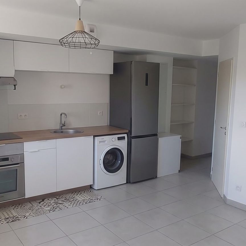 Location Appartement 2 pièces 47m² ALLAUCH 13190 - Photo 1