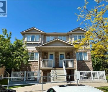 50 HOWE Drive Unit# 8C — 1 Bedroom - Photo 1