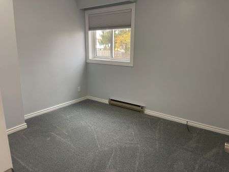 For Lease - 43 Chapman Avenue Unit# Main, Toronto, Ontario - Photo 3