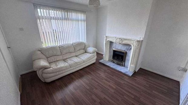 Brook Hey Walk, Kirkby, L33 - Photo 1