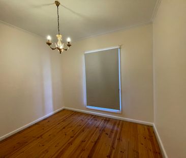 To register & apply for this property, please use this link: https:... - Photo 3