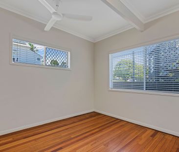 Freshly Renovated Ground-Floor Gem in the Heart of Nambour - Photo 2