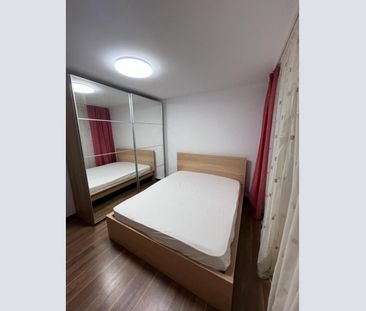 P-ta Gorjului-Moinesti,5 minute Metrou,apartament 3 camere cu centrala - Photo 1
