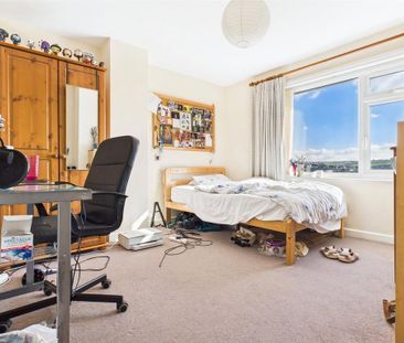 4 bedroom semi-detached house to rent - Photo 4