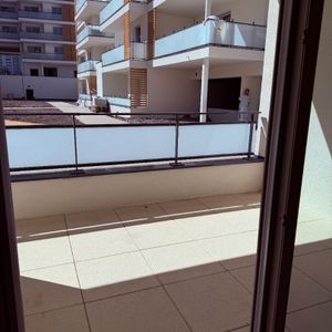 Apartment - Photo 2