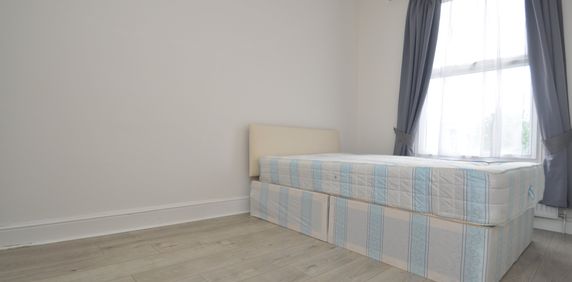 Marlborough Road, London, N19 - Photo 2