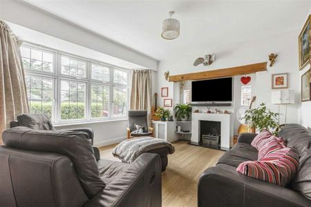 Elmfield Avenue, Middlesex, TW11 - Photo 2