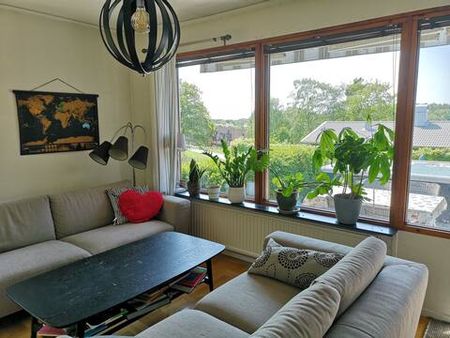 Backeskärsgatan, Västra Frölunda - Photo 2