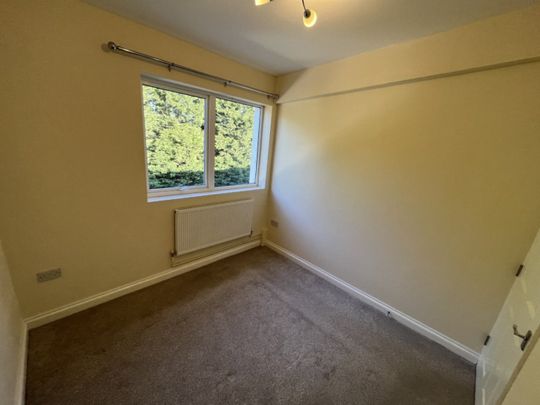 2 bed Apartment - To Let - Photo 1