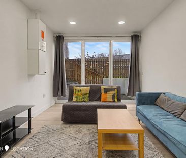 2 bedroom flat to rent - Photo 3