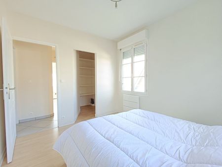 Location Appartement 2 pièces 49m² CHAMBRAY LES TOURS 37170 - Photo 2