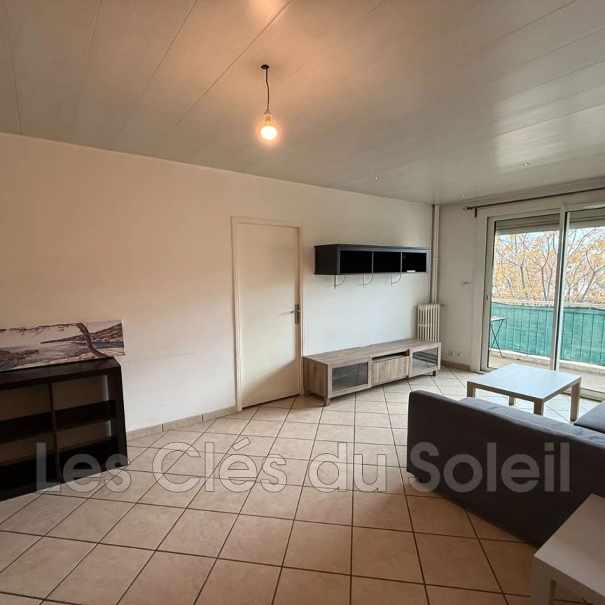 Location t3 3 pièces 57 m² Toulon - Photo 1