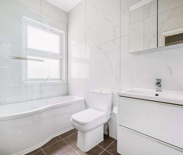 Loveday Road, Ealing, London, W13 - Photo 2