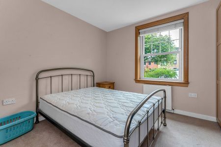 Warriston Road , Edinburgh, EH7 4HP - Photo 3