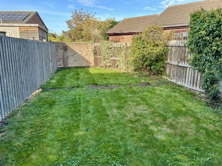 Thealby Gardens, Doncaster - Photo 4