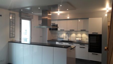 location Appartement T5 DE 97.26m² À TRAPPES - Photo 4