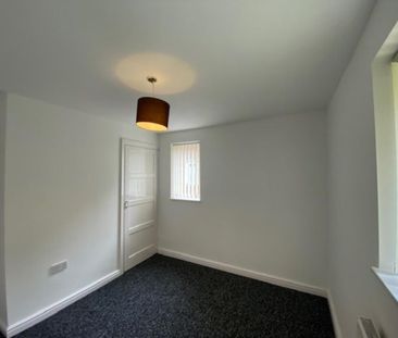 2 bedroom semi-detached house to rent - Photo 3