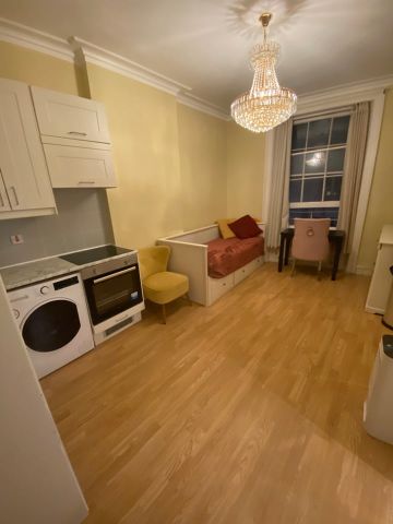 1 Bed Flat, Second Floor, W2 - Photo 3
