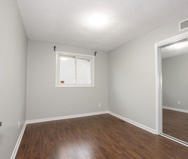 7 Sherwood Forest Trail, Welland - All Inclusive 3 Bed Main Unit - Photo 3