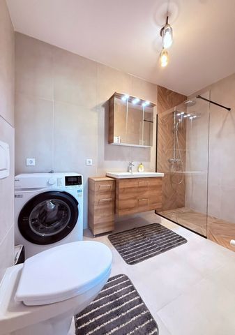 PRIMA INCHIRIERE! 2 camere cu terasa si parcare, et 3, lift, - Fotografie 5