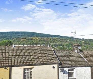 Industrial Terrace, Troedyrhiw, MERTHYR TYDFIL - Photo 5