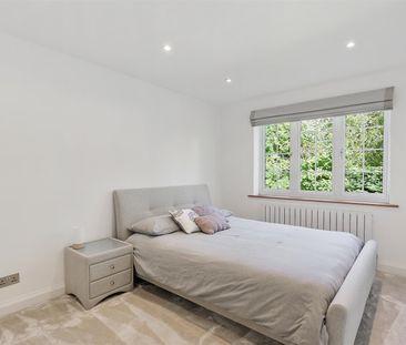 To Let 5 Bed House - Detached - Photo 6