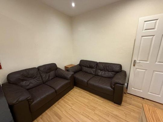 5 bedroom house share to rent - Photo 1