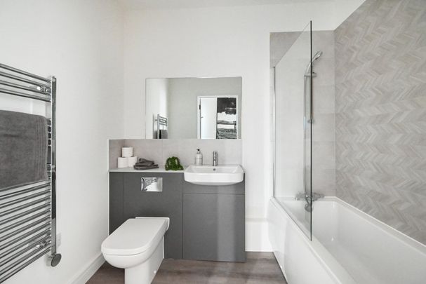 Peterborough - Photo 1