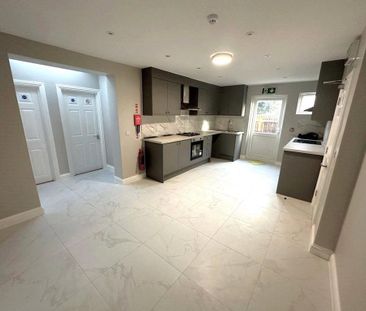 1 bedroom semi-detached house to rent - Photo 6