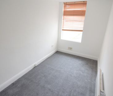 To Let 2 Bed Ground Floor Flat - Photo 3