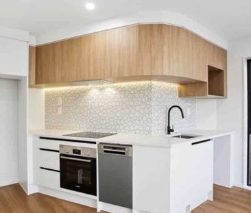 Brand New 1-Bedroom + Study Townhouse - Photo 5