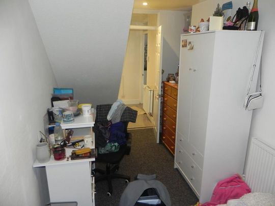 5 bedroom semi-detached house to rent - Photo 1