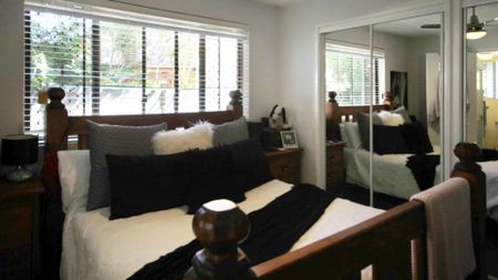 Great Location with Air-Conditioning! - Photo 2