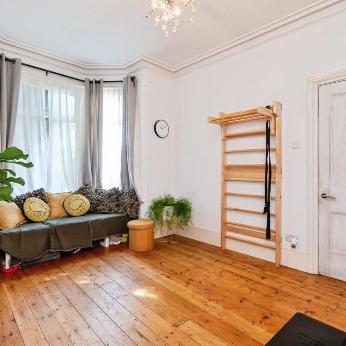 3 Bed Semi-Detached House, Beech Avenue, NG7 - Photo 1