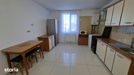 Inchiriez apart 2 camere si loc parcare, Tg. Mures, Bloc nou, Central - Fotografie 4
