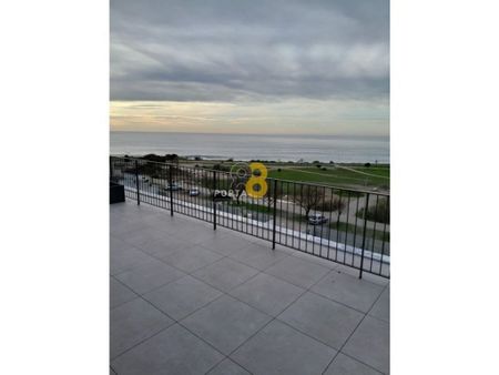 3 room luxury Flat for rent in Vila Nova de Gaia, Portugal - Photo 2