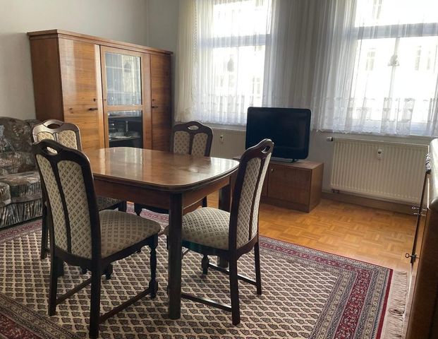 3-Raum Wohnung mit Küche teilmöbliert - Photo 1