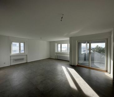 Bel appartement de 4.5 pièces entièrement rénové en 2023 avec balcon ! - Photo 5