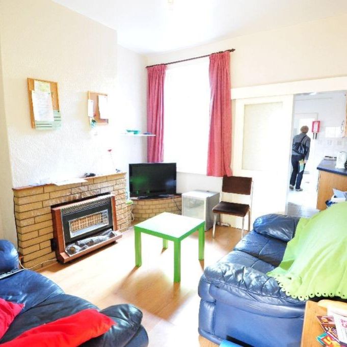 3 bedroom terraced house to rent - Photo 1