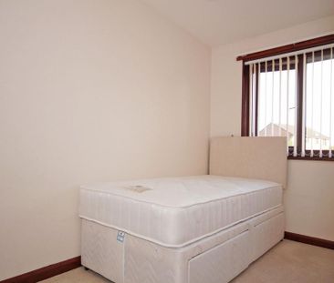 2 bedroom end of terrace house to rent - Photo 6