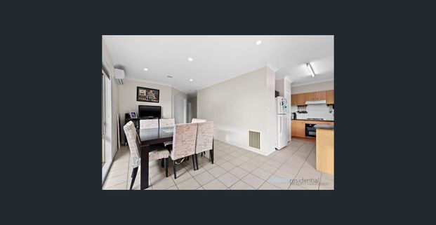 Family-friendly living in a prime Hoppers Crossing location - Photo 1