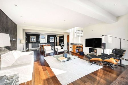 An excellent furnished penthouse apartment with roof terrace - Photo 2