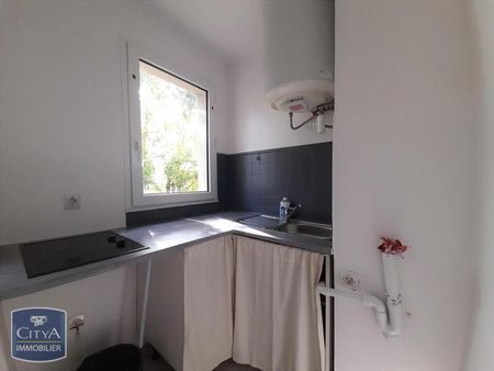 Location Appartement 1 pièce 20m² RAMBOUILLET 78120 - Photo 2