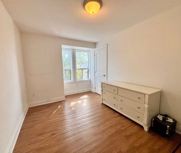 For Lease - 340 Howland Avenue, Toronto, Ontario - Photo 3